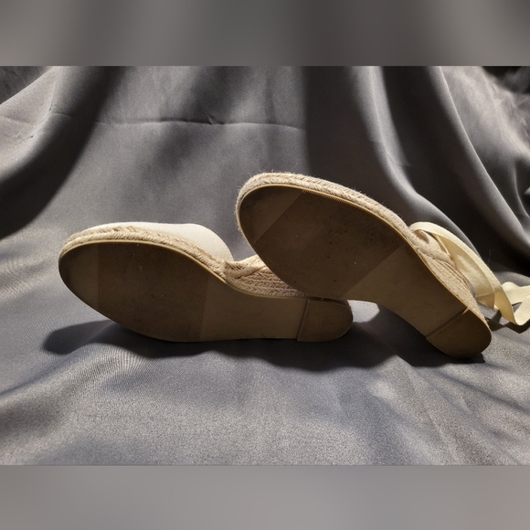 Women's Cream Espadrille Wedge Shoes - Picture 8 of 10
